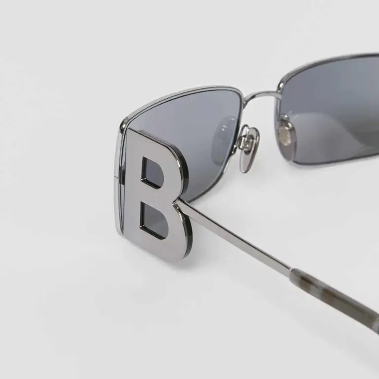 Burberry ‘B’ Lens Detail Rectangular Frame Sunglasses - Image 2