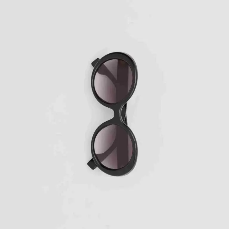 Burberry Oversized Round Frame Sunglasses - Image 3