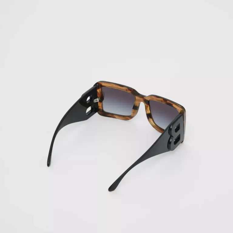 Burberry B Motif Square Frame Sunglasses - Image 3