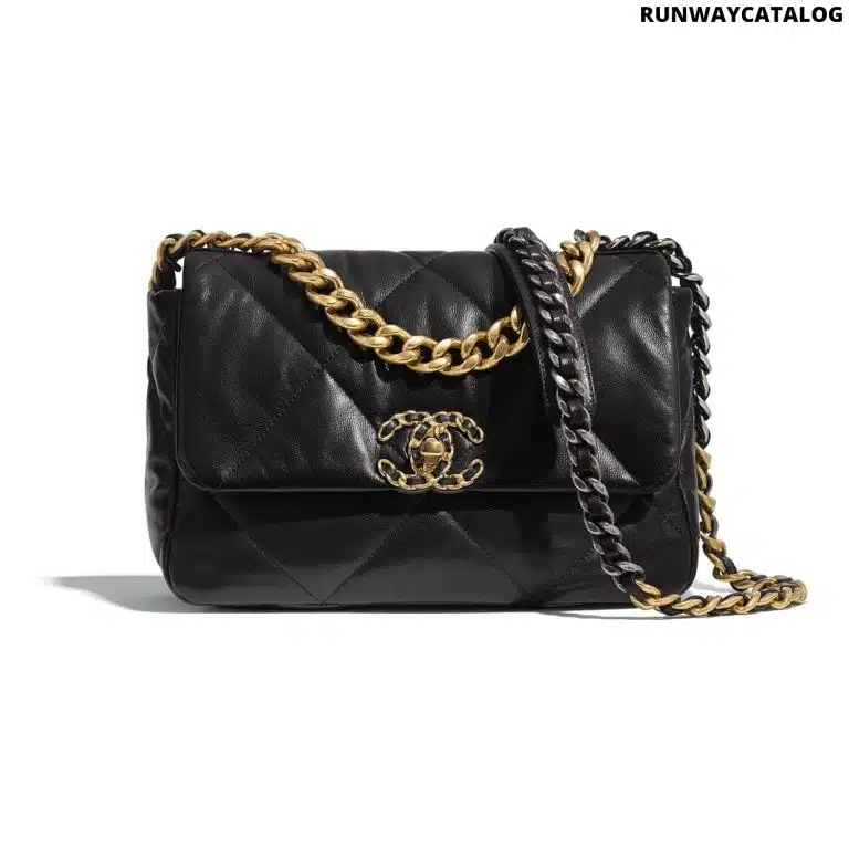 CHANEL 19 Flap Bag