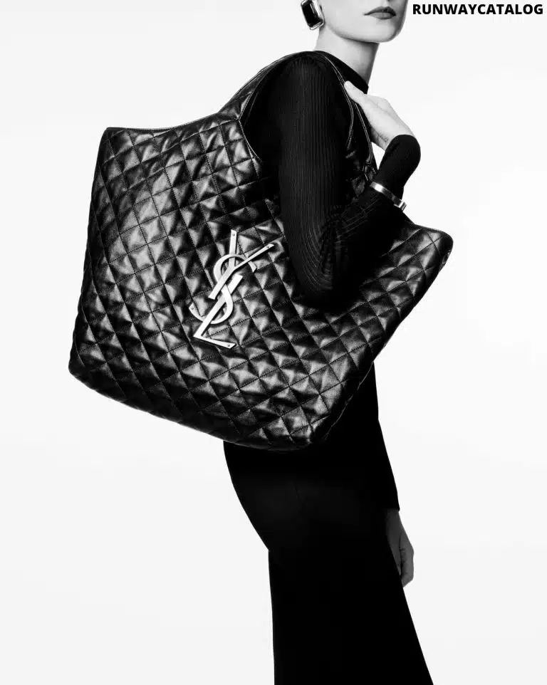 YSL icare maxi shopping bag in quilted lambskin - Image 2