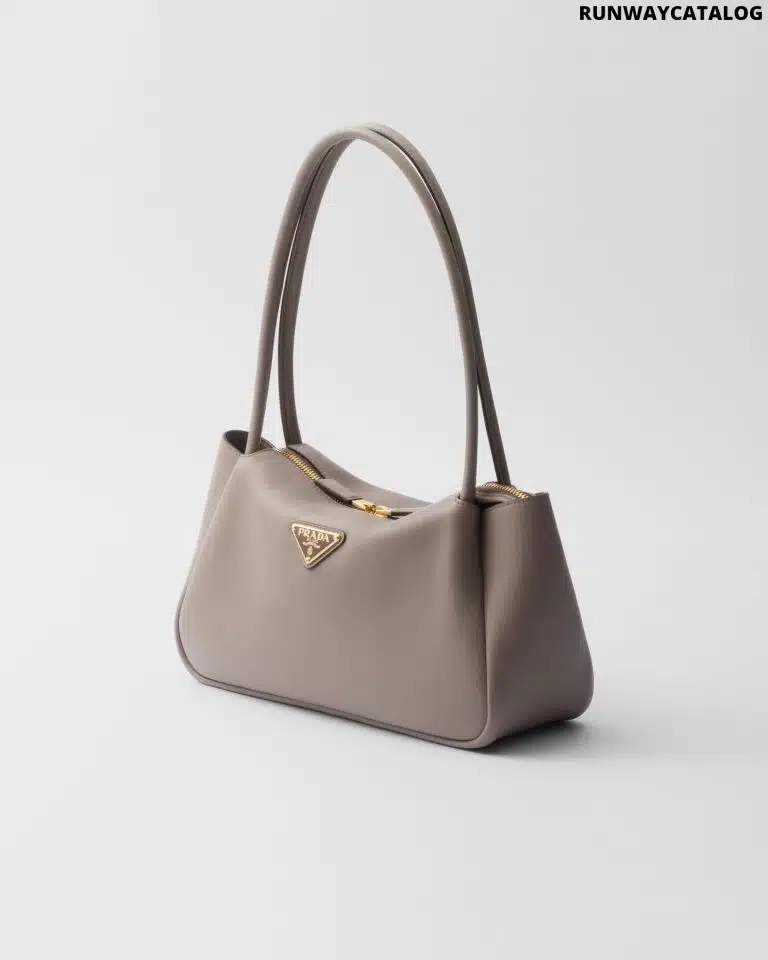 Medium leather handbag - Image 2