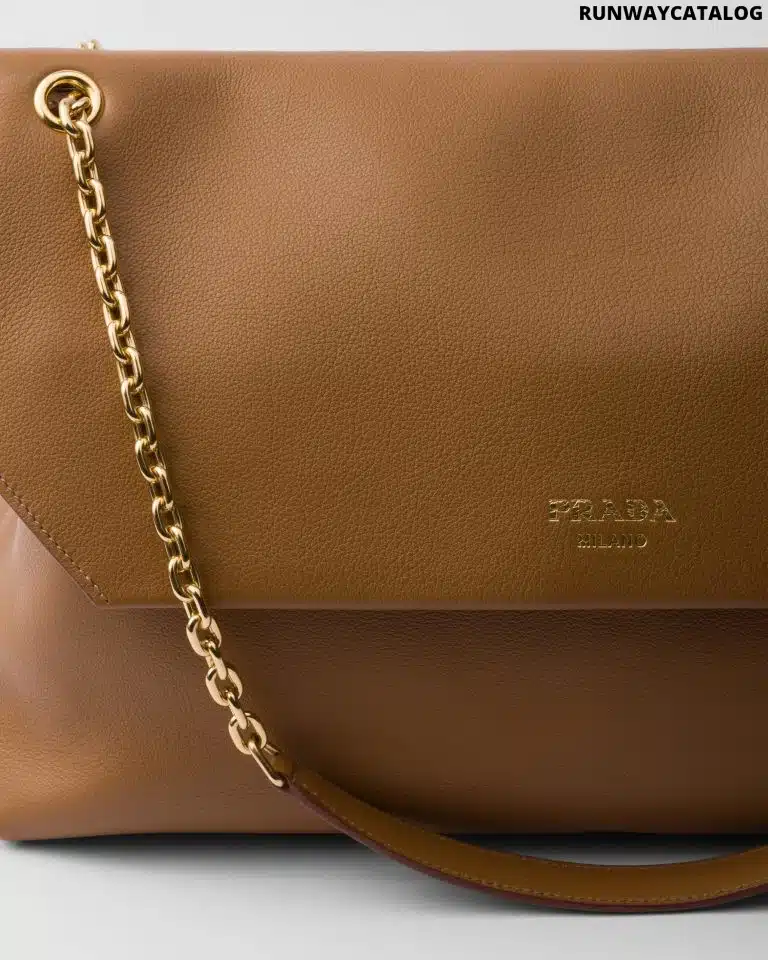 Large leather shoulder bag - Image 3