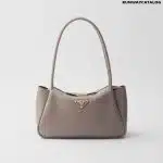 Medium leather handbag