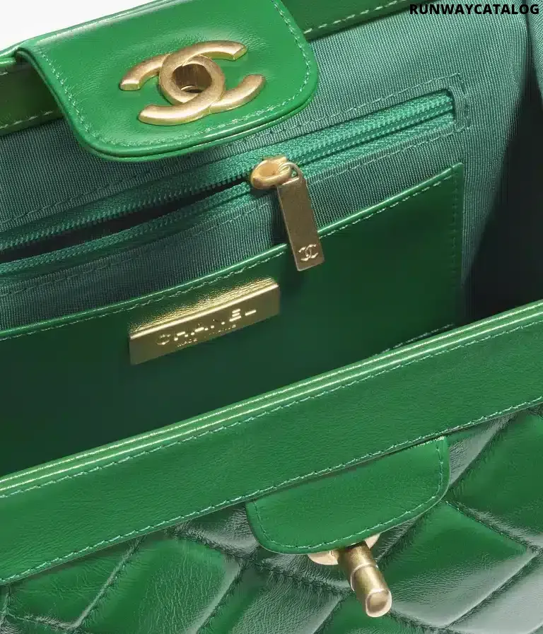 Green Patent Leather Bag - Image 3