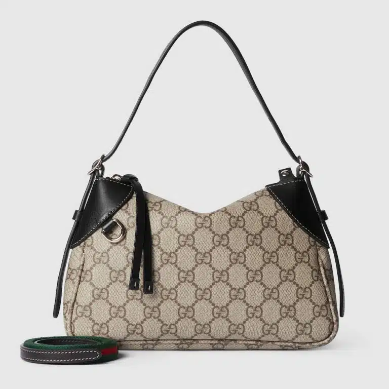 GG EMBLEM SMALL SHOULDER BAG