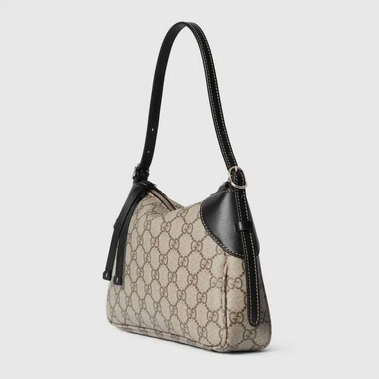 GG EMBLEM SMALL SHOULDER BAG - Image 2