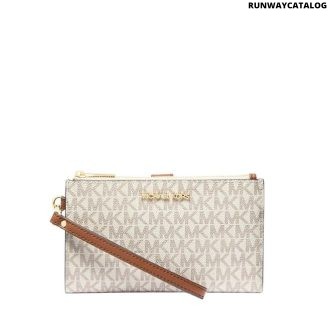 Vanilla Jet Set Signature Logo Wallet