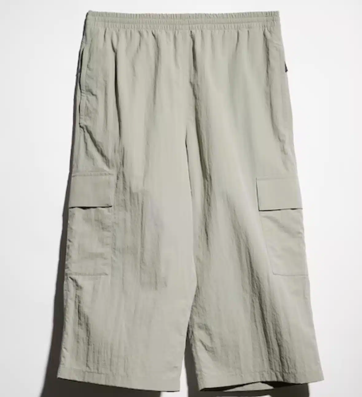 Nylon cargo pants with wrinkle effect