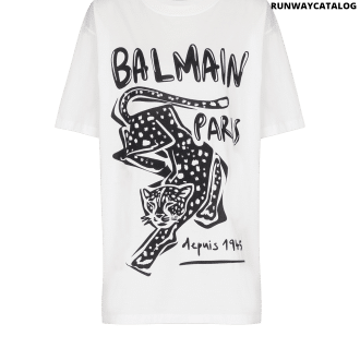 Short-sleeved T-shirt with leopard print