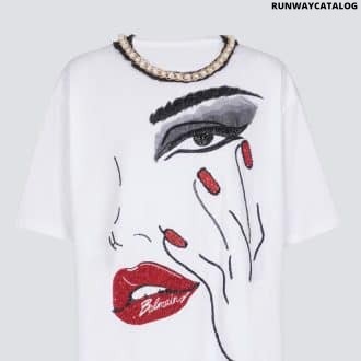 Pearls chains details partial face t-shirt