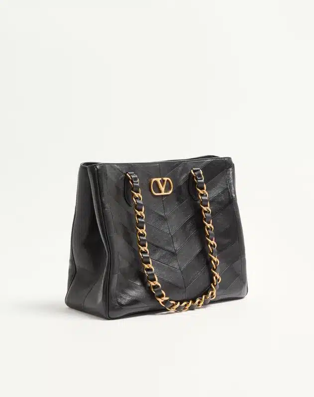 Valentino Garavani Laseine Shopping Bag In Nappa Leather With A Chevron Pattern - Image 3