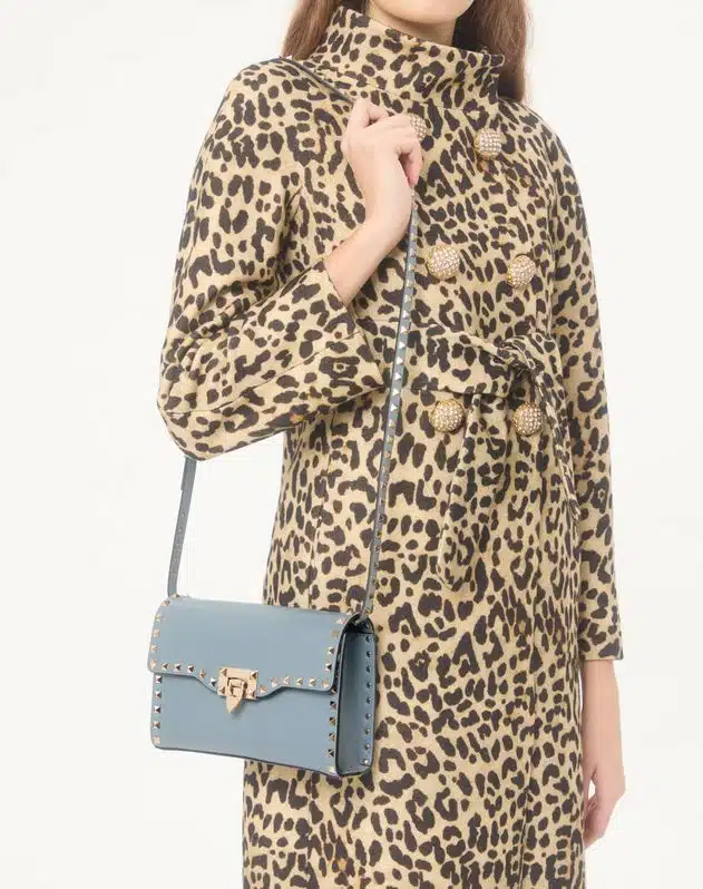 Small Rockstud Grainy Calfskin Crossbody Bag - Image 2