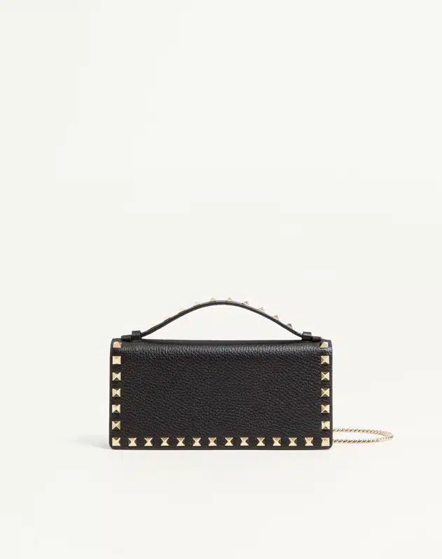 Rockstud Wallet With Chain In Grainy Calfskin - Image 2
