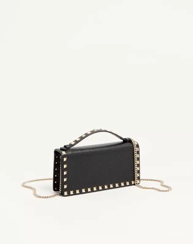 Rockstud Wallet With Chain In Grainy Calfskin - Image 3