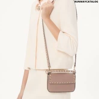 Rockstud Grainy Calfskin Pouch