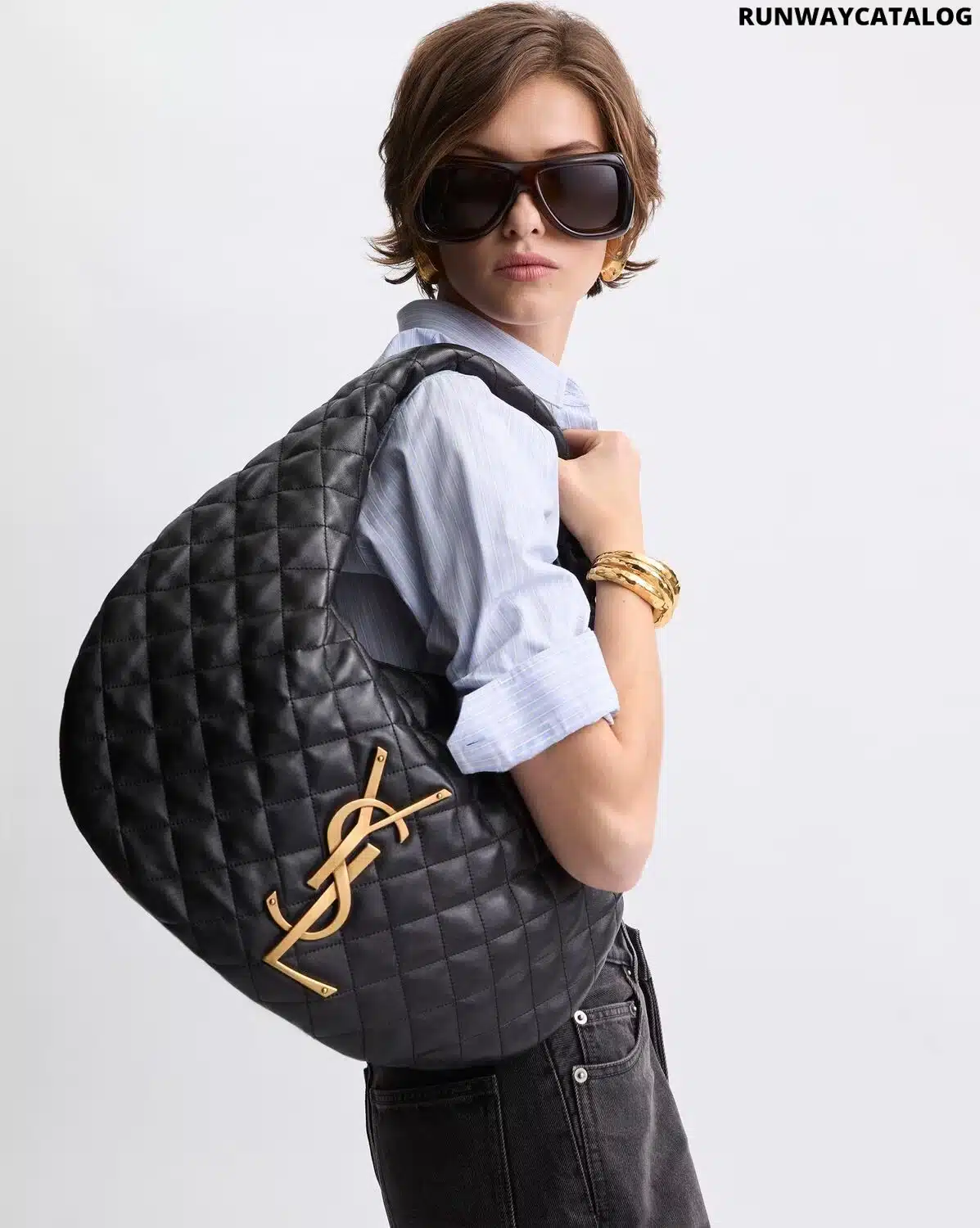 ICARE HOBO IN QUILTED NAPPA BLACK - Image 2