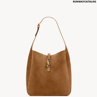 LE 5 À 7 SUPPLE LARGE IN SUEDE CARAMEL COGNAC